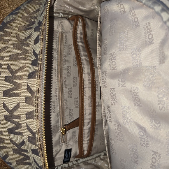 Michael Kors Abbey Large Backpack main image 5